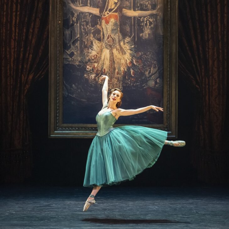 Red Shoes ballerina